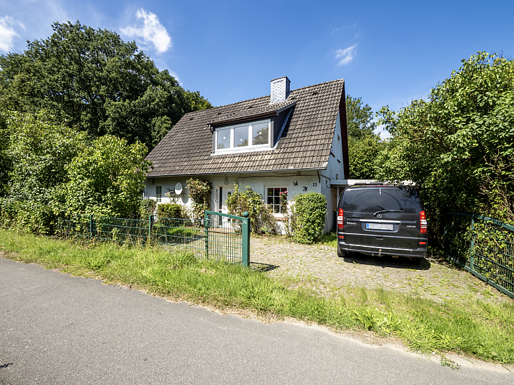 Foto Unser voller Einsatz hat sich gelohnt: Einfamilienhaus in Ammersbek in k�rzester Zeit erfolgreich vermittelt.