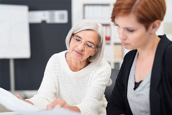Beratende Situation zwei Frauen