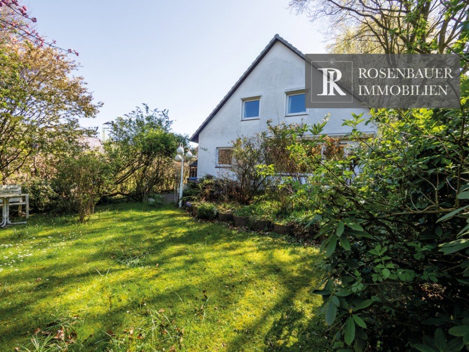 Haus R�ckseite Garten Doppelhaush�lfte Hamburg / Meiendorf