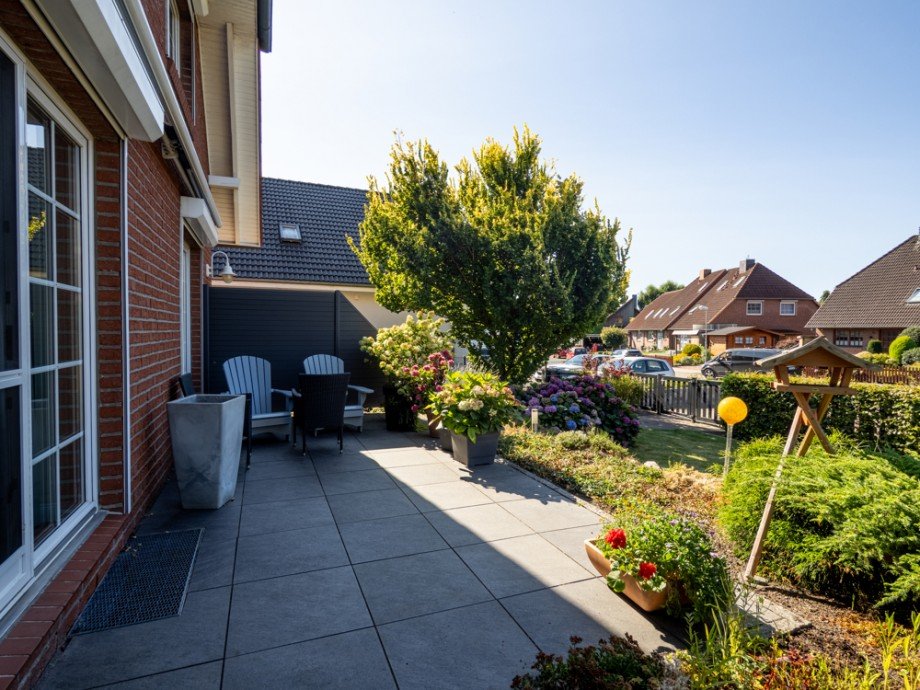 Terrasse vorne Einfamilienhaus Hammoor