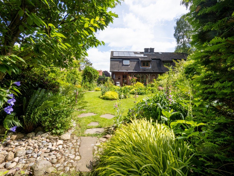 Haus und Garten Doppelhaush�lfte Bargteheide