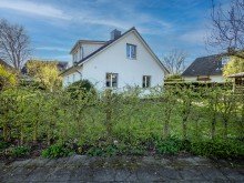 Haus Vorderseite KREATIVES LIVING-HAUS ZUM WOHLF�HLEN & ABSCHALTEN (L�BECK, EINFAMILIENHAUS)