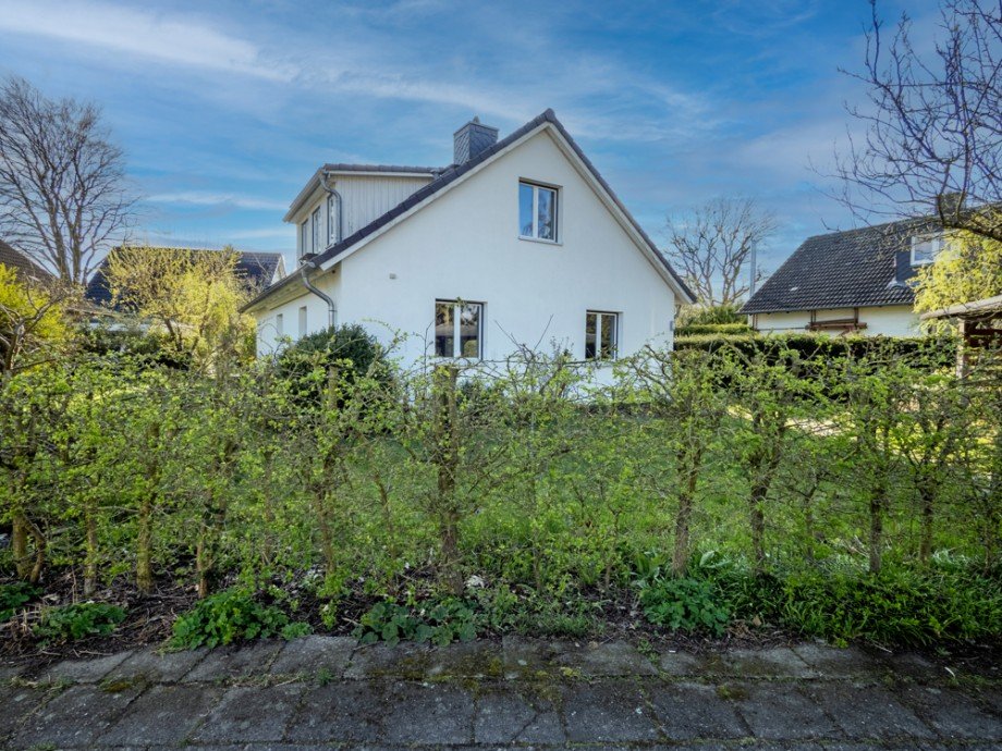 Haus Vorderseite Einfamilienhaus L�beck