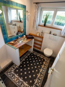 Bad Erdgeschoss KREATIVES LIVING-HAUS ZUM WOHLF�HLEN & ABSCHALTEN (L�BECK, EINFAMILIENHAUS)