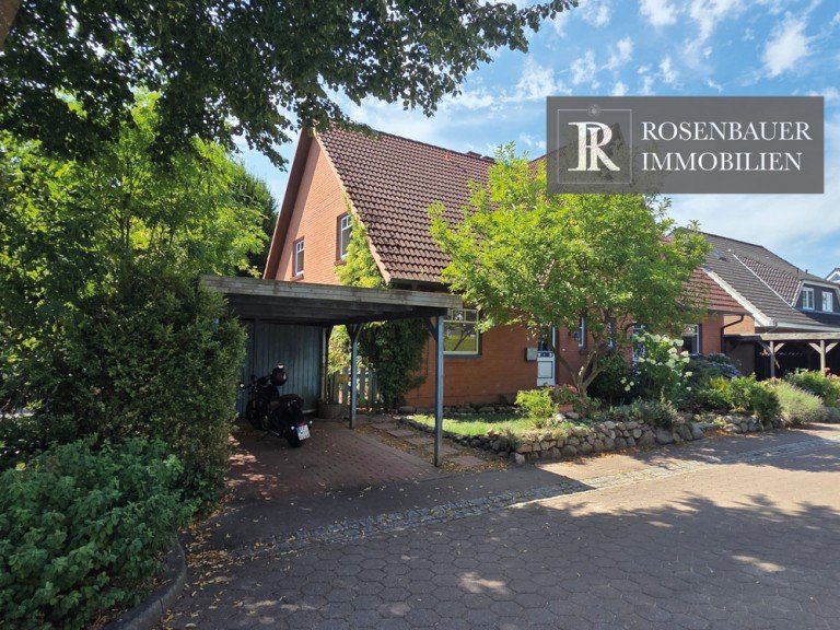 Haus Vorderseite Bargteheide Doppelhaush�lfte AUF INS NEUE ZUHAUSE - HAUSH�LFTE IN SPIELSTRASSE!