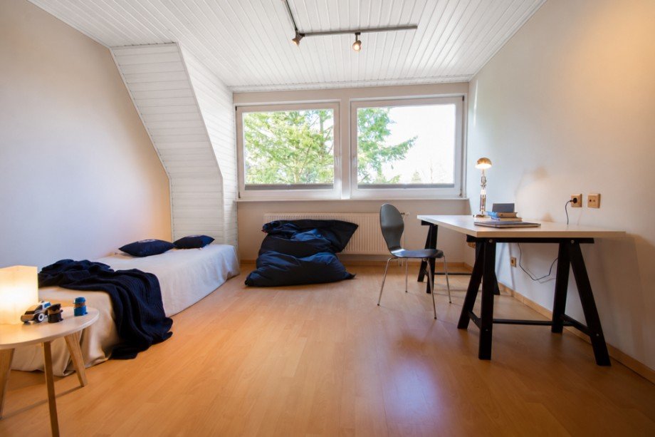 Jugendzimmer Westfl�gel im OG Einfamilienhaus Bargteheide