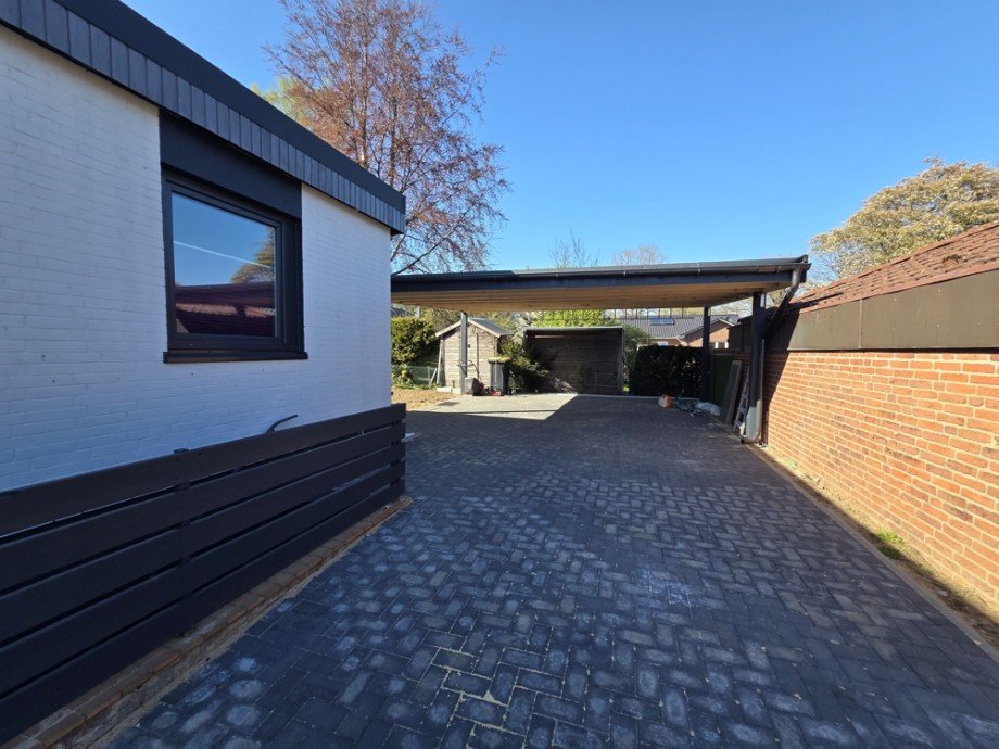 Auffahrt Doppelcarport Einfamilienhaus Gro�ensee