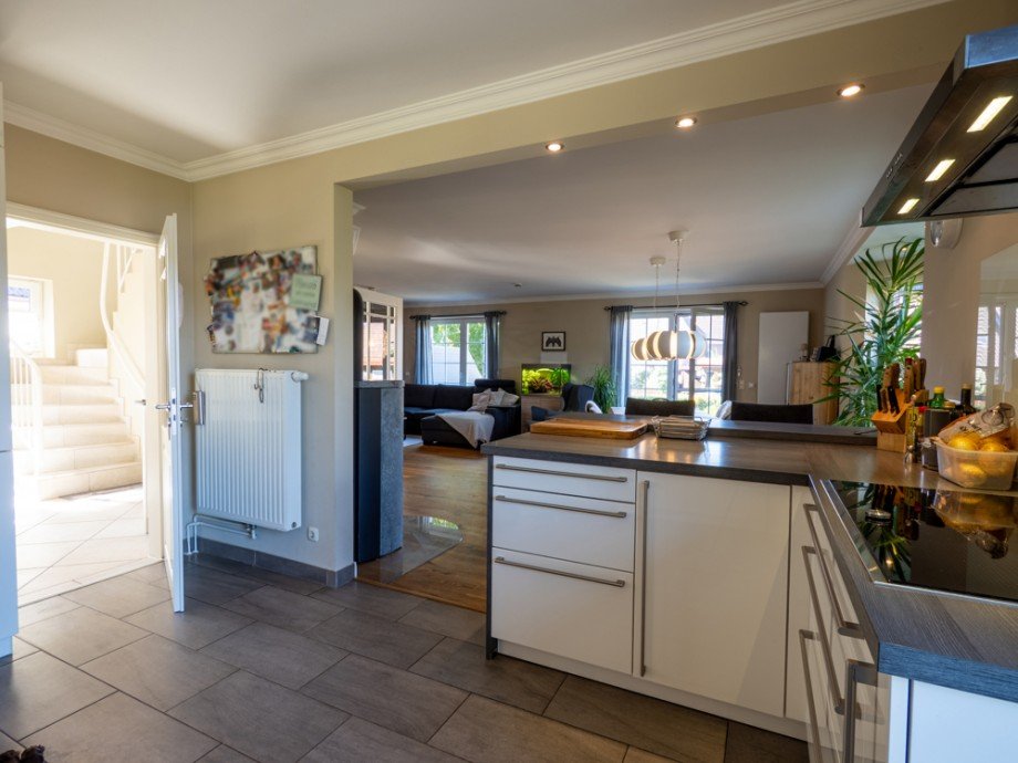 Blick K�che Essen Einfamilienhaus Hammoor