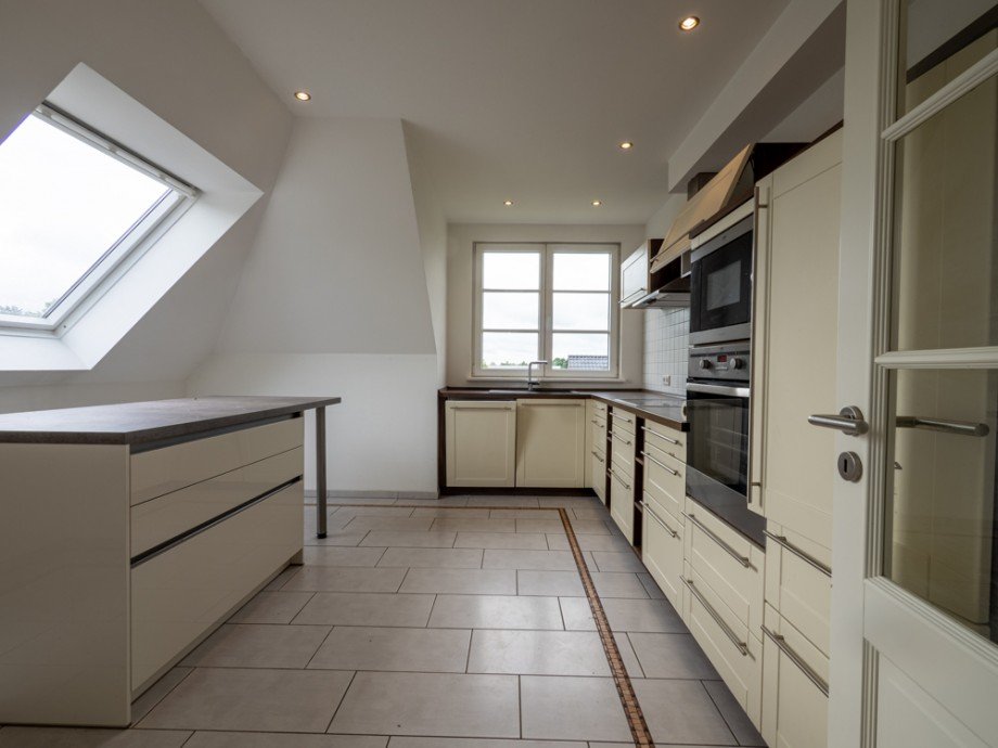 Einbauk�che Dachgeschosswohnung Bargteheide