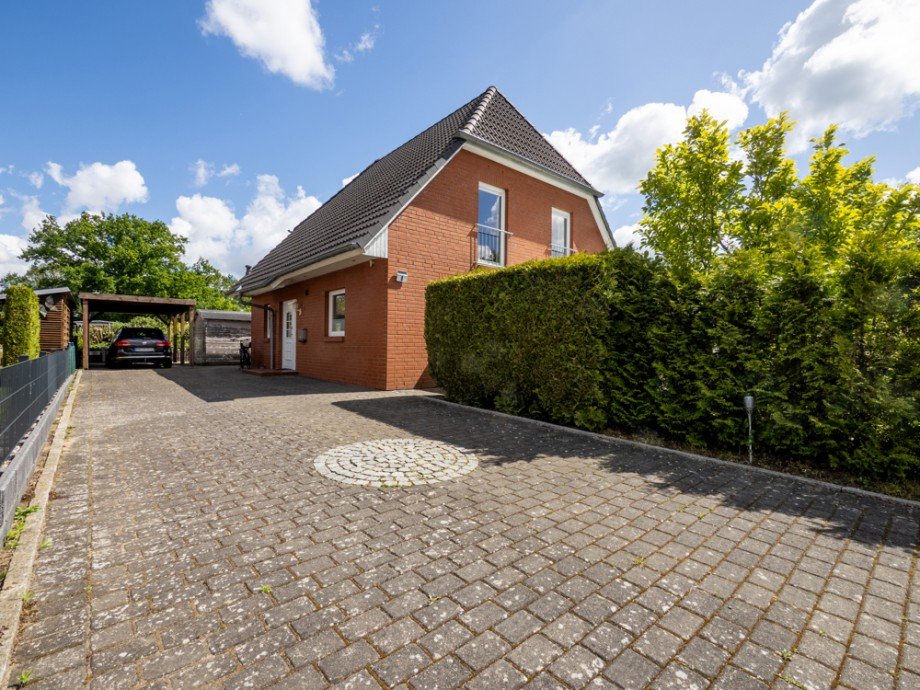 Haus und Auffahrt Einfamilienhaus Bargteheide