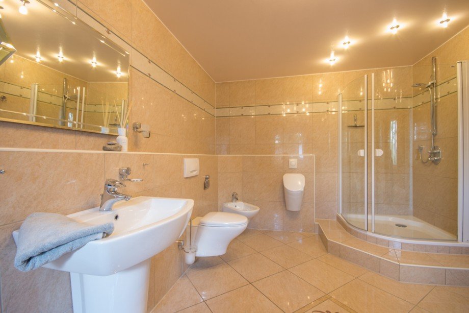 Badezimmer2_EG Einfamilienhaus Bargteheide