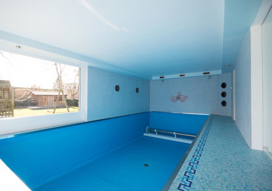Indoor-Pool - aktuell Koi-Teich Einfamilienhaus Bargteheide