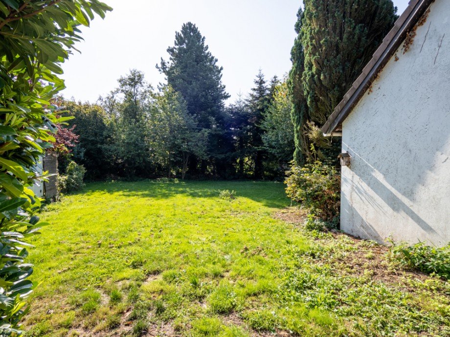 Garten Doppelhaush�lfte Bargteheide