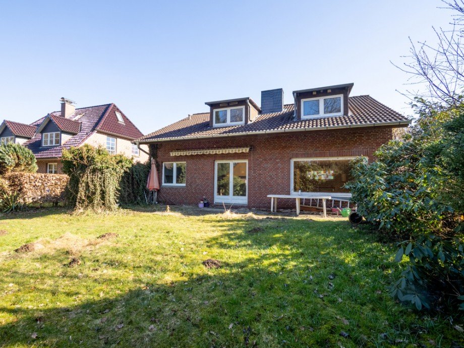 Haus R�ckseite Garten Einfamilienhaus Hamburg / Wohldorf-Ohlstedt