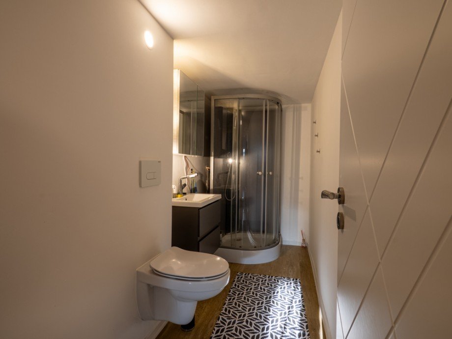 Duschbad im Kellergeschoss Einfamilienhaus Gro�ensee