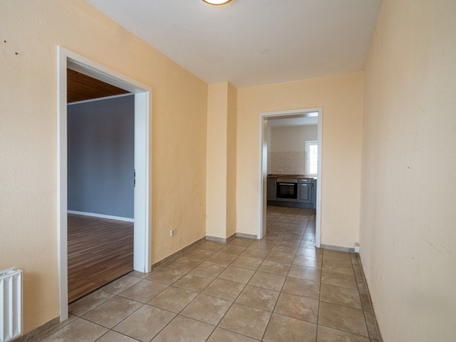 Wohnung vorne Flur Mehrfamilienhaus Gro� Kummerfeld