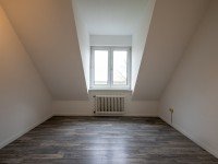 Bild (cb6ad8f0c2b55287559dc6059e6f495f): CHARMANTE DACHGESCHOSSWOHNUNG IN L�NDLICHER LAGE