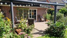 Terrasse ATTRAKTIVES FAMILIENHAUS IN RUHIGER LAGE MIT TOP-ANBINDUNG AN HAMBURG & L�BECK