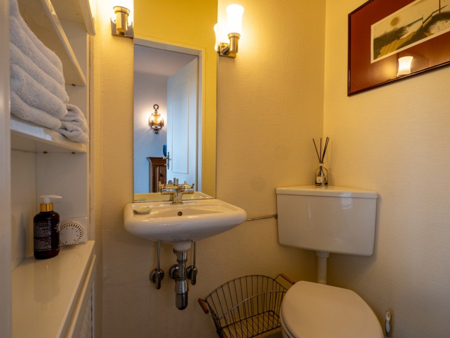 G�ste-WC Reihenendhaus Ammersbek