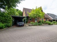 Bild (d55532a7124e13ac4c1b05129f040229): ATTRAKTIVES FAMILIENHAUS IN RUHIGER LAGE MIT TOP-ANBINDUNG AN HAMBURG & L�BECK