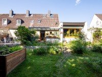 Bild (dfb636070ee949640fa38284d80a2e91): CHARMANTES REIHENHAUS IN GUTER LAGE, 50m ZUM KURPARK! (BAD OLDESLOE)