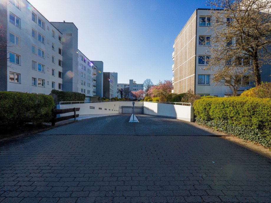 Auffahrt zur Tiefgarage Etagenwohnung Bargteheide