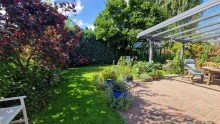Blcik Garten ATTRAKTIVES FAMILIENHAUS IN RUHIGER LAGE MIT TOP-ANBINDUNG AN HAMBURG & L�BECK