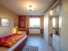 Zimmer 1 WOHNEN AUF EINER EBENE! GROSSZ�GIG, GEPFLEGT UND VIELSEITIG NUTZBAR.