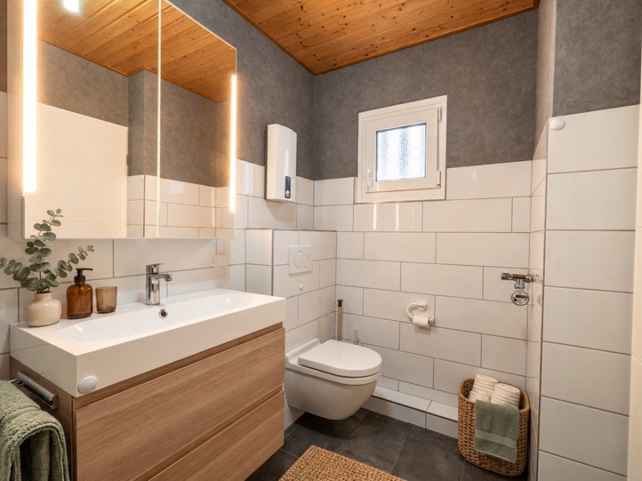 Bad_Perspektive2_KI_Einrichtungsidee Etagenwohnung Bargteheide